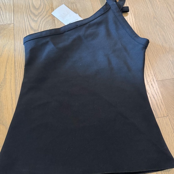 Zara- Size M women's one shoulder shirt with bow - Picture 5 of 6